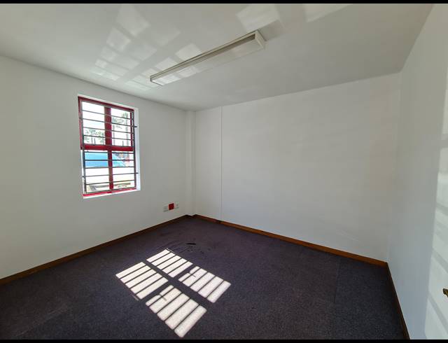 395M² WAREHOUSE RENTED IN KILLARNEY GARDENS
